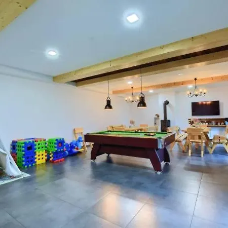 Gorska Pasja بيت للعطل *